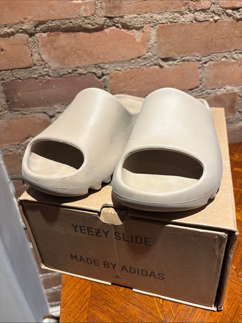 Yeezy Slide Cream Slides